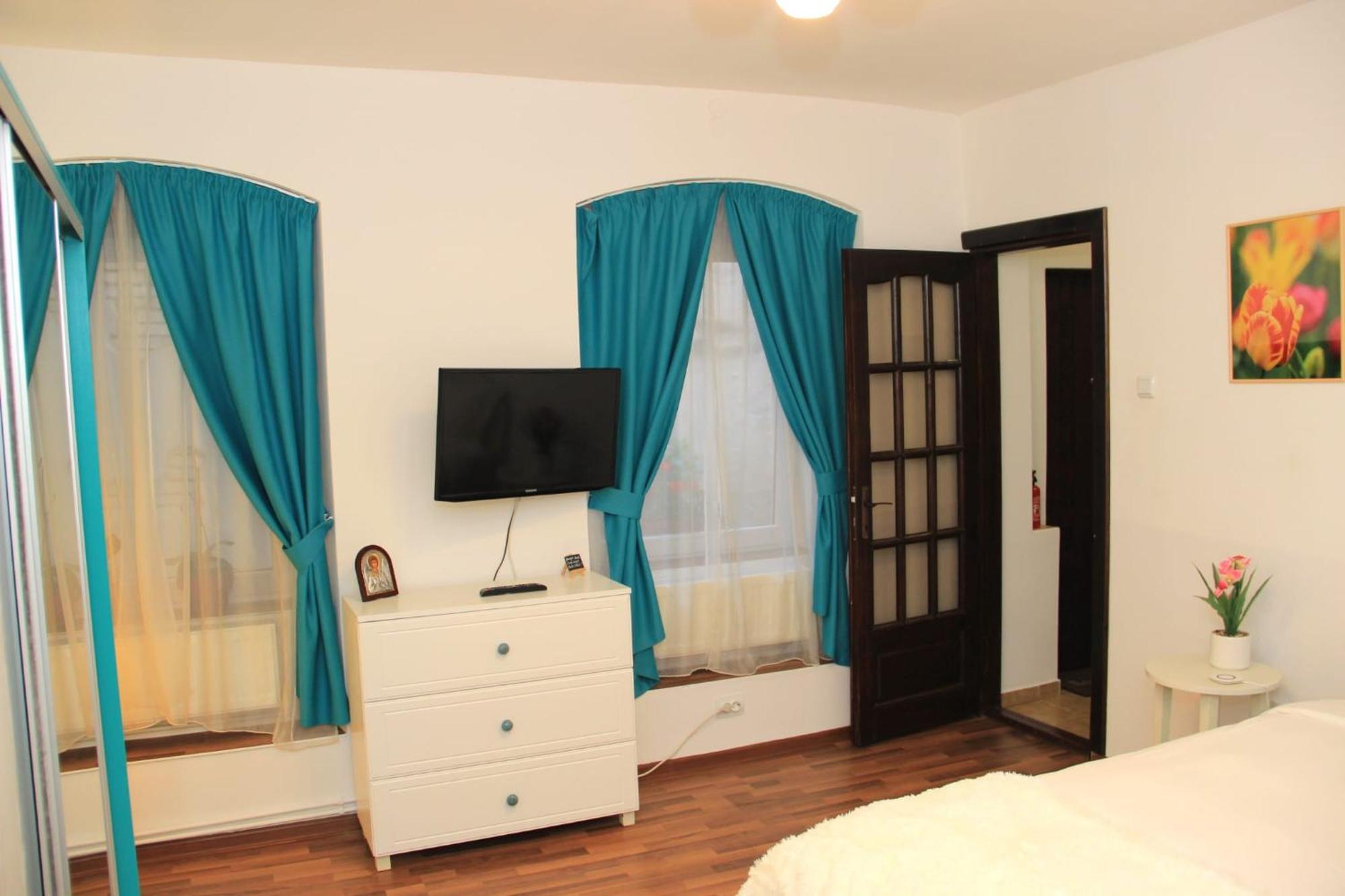 John Residence Apartment Brasov With Parking Option Exterior foto